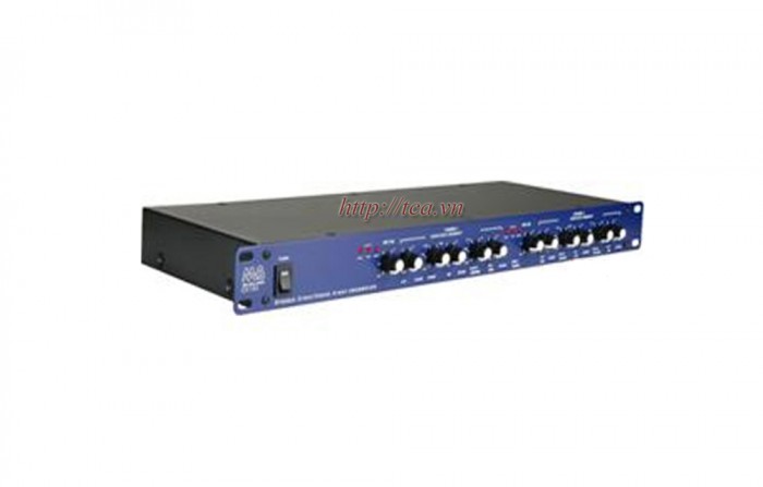 Crossover McLELLAND CX 153 Cũ